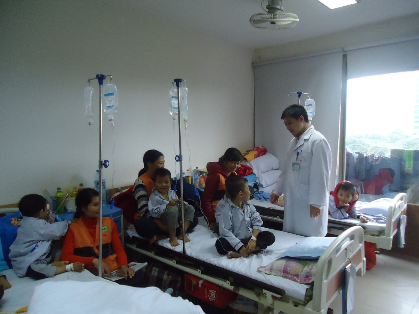 [ALBUM ẢNH] Tư vấn bệnh nhân thường xuyên tại Trung tâm Thalassemia